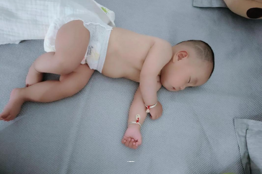 扬州宝宝发烧可以喝牛奶吗